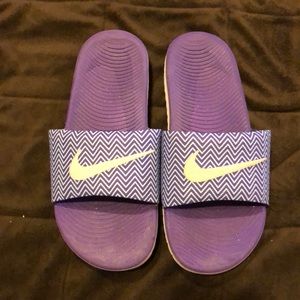 Nike slides